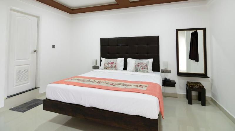 Seashore Beach Resort Калангуте Екстериор снимка